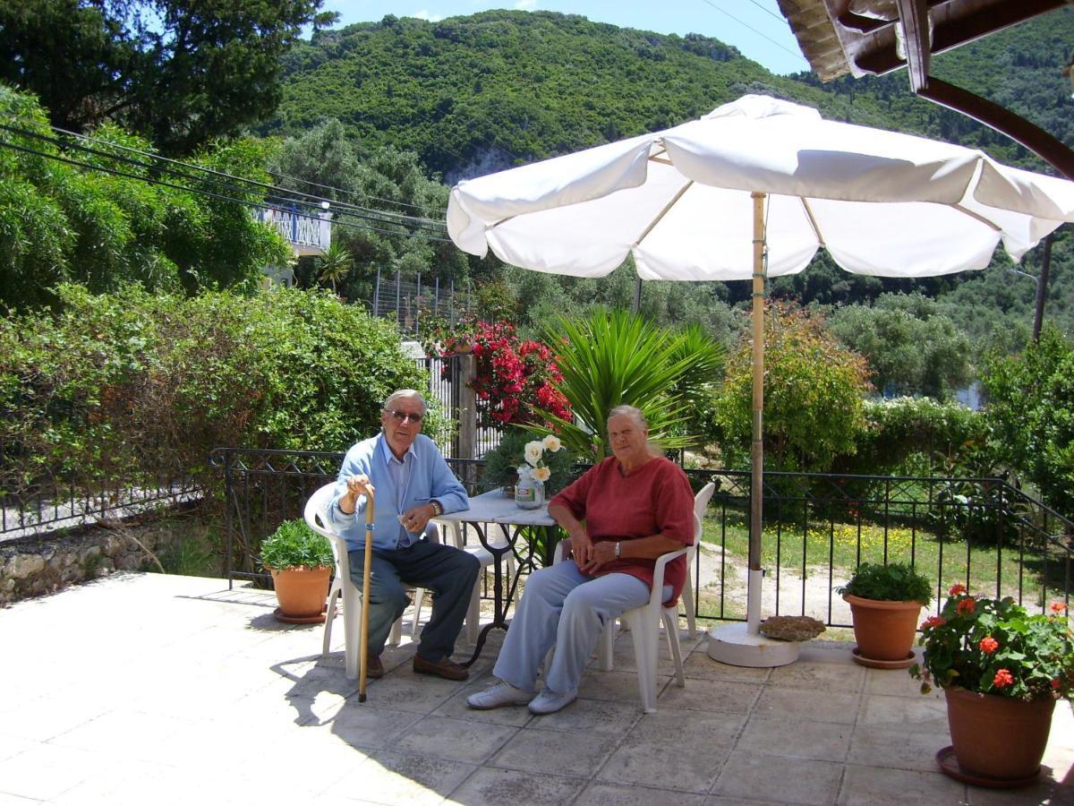 Villa Leena Paramonas  Room photo